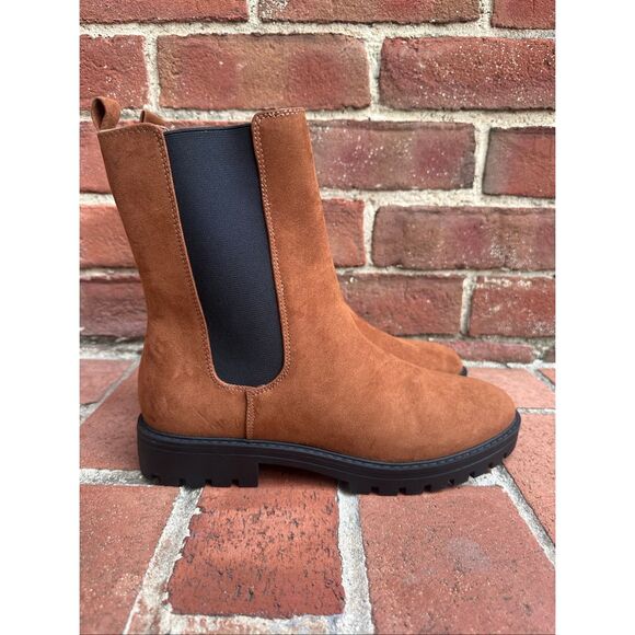 Ann Taylor Loft $156 Lug Chelsea Booties chestnut brown 9 NEW - Picture 2 of 9